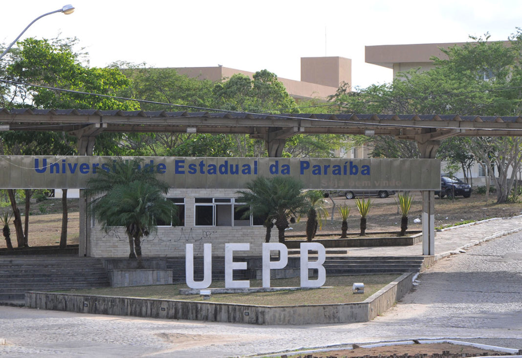 Fachada predios Uepb