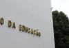 MEC diz que diretoria de educação para surdos será integrada à secretaria da pasta