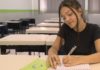 Ex-aluna do IFSC, surda passa na UFSC e pretende ser professora de Libras