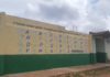 Pintura em muro de escola estadual em Santarém chama atenção para Libras