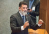 Projeto prevê intérprete de Libras na rede pública de saúde