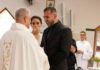 ‘Anjo da guarda’ de casal surdo, padre celebra casamento em Libras em Franca