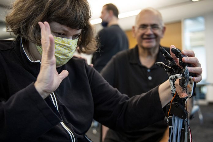 ASL robotic arm