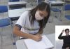 Surdos relatam desafios na trajetória escolar e carreira acadêmica: ‘precisamos de mais garantias de acessibilidade’