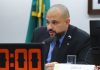 Comissão aprova obrigatoriedade de atendimento em Libras pelo Disque 180