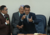 Pastor surdo prega em Libras em culto: “Jesus chama todos para pregar”