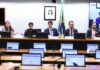 Pessoas surdas pedem cumprimento da lei que determina uso de Libras por órgãos públicos e empresas