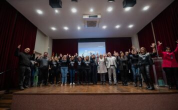 Primeiro curso de Libras para servidores municipais forma 26 participantes