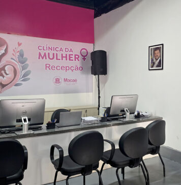 Macaé promove formação em Libras para profissionais da Saúde da Mulher