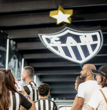 Galo inaugura tour em Libras na Arena MRV