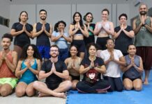 Cepic oferece oficina de Yoga em Libras para a comunidade surda