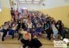 Estudantes surdos participam de encontro com escritor e ampliam contato com literatura em Libras