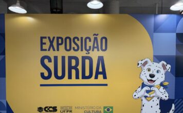 Exposição Surda é aberta ao público na Reitoria da UFPR