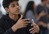 Falta de intérpretes limita atendimento a crianças surdas